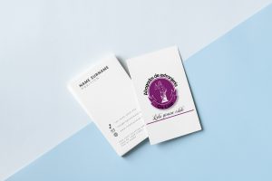Nuestras tarjetas de visita ofrecen una combinación perfecta entre calidad y precio accesible. Con un acabado brillante que realza los colores y proporciona un toque profesional, son ideales para quienes buscan destacar sin gastar de más.